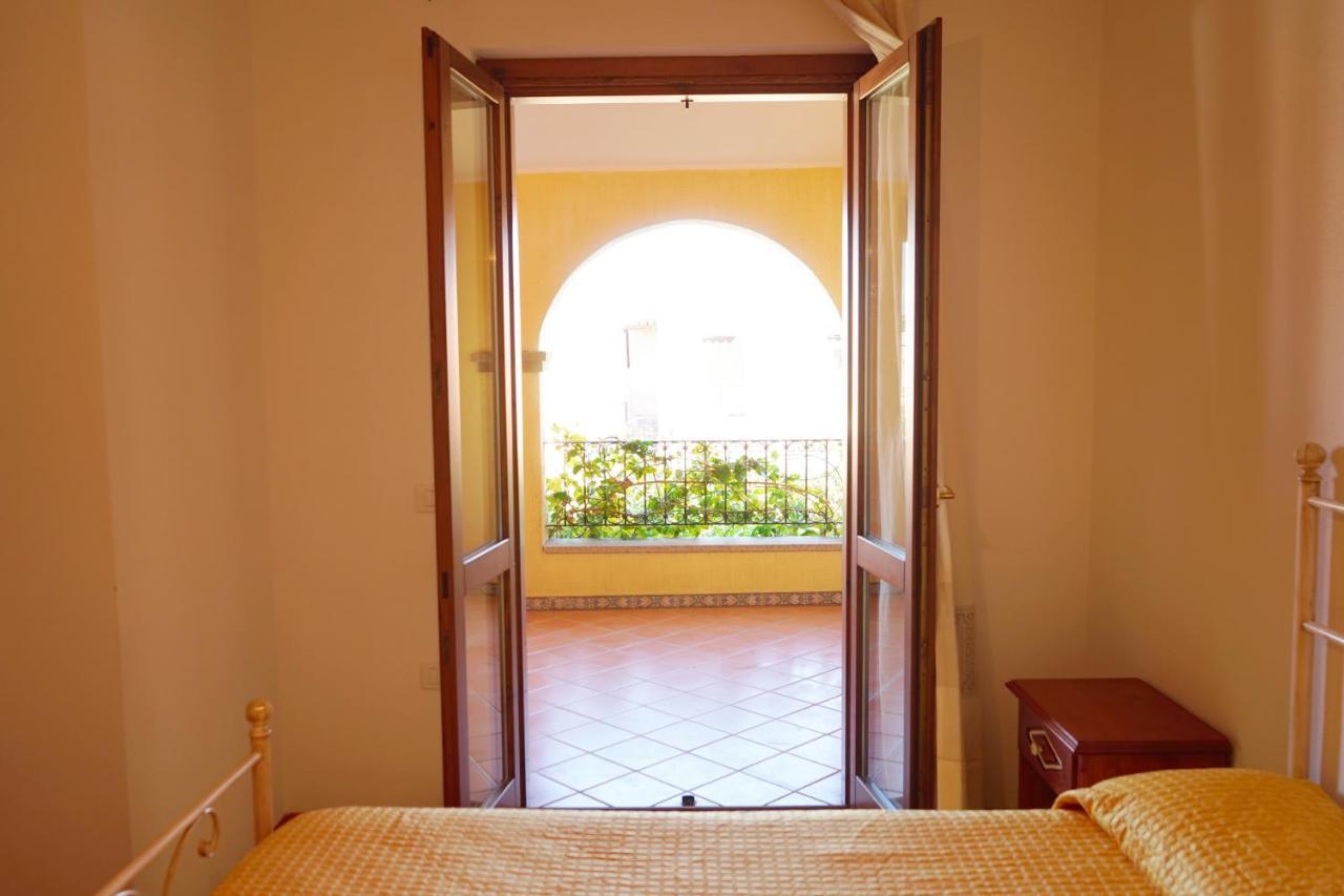 Mereu Central Apartment Villasimius Exterior foto